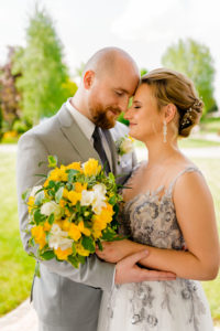 para młoda, bukiet panny młodej, kwiaty na wesele, kwiaty na ślub