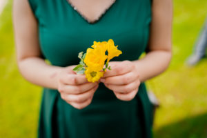 kwiaty na wesele, świadkowa, druhna, butonierka, kwiaty na ślub