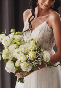 bukiet panny młodej, kwiaty na ślub, kwiaty na wesele, eustoma