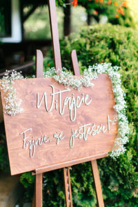 powitalna tabliczka, kwiaty na wesele, kwiaty na ślub, gipsówka