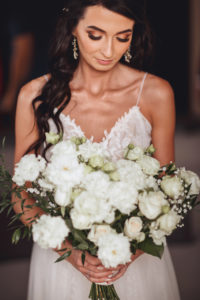 bukiet panny młodej, kwiaty na ślub, kwiaty na wesele, eustoma