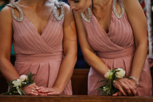 bransoletka kwiatowa, świadkowa, kwiaty na ślub, kwiaty na wesele